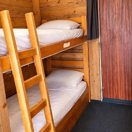 Cozy And Friendly By Alpstays Apartment *